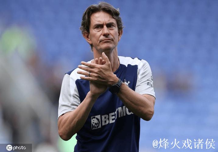 英媒:热刺主帅弗兰克暂留任 英媒:热刺主帅弗兰克暂留任